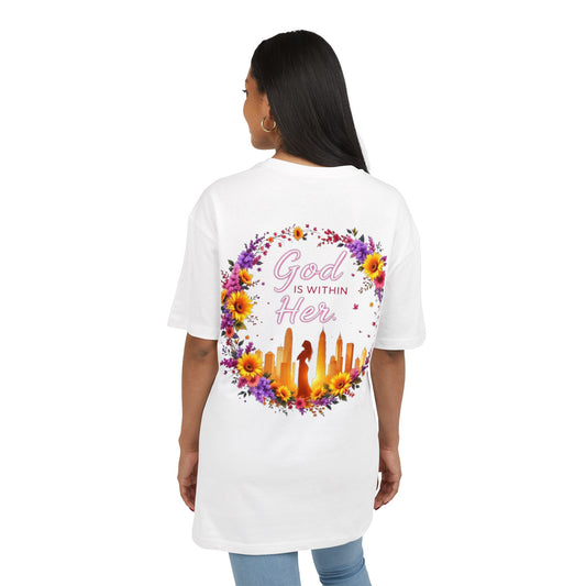 Oversize Tee God is within Her